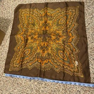 Liberty of London vintage scarf ✨